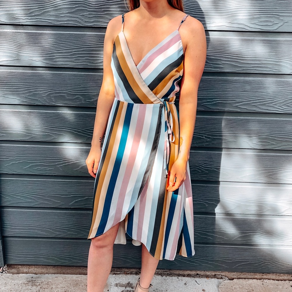 Stripped wrapped dress